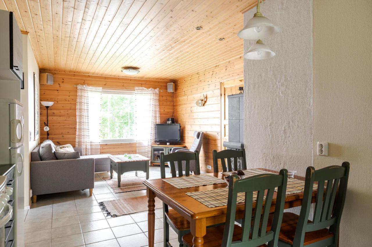 Hotel Kujanpaeae | Paajoen Vuokramoekit Himos Esterno foto
